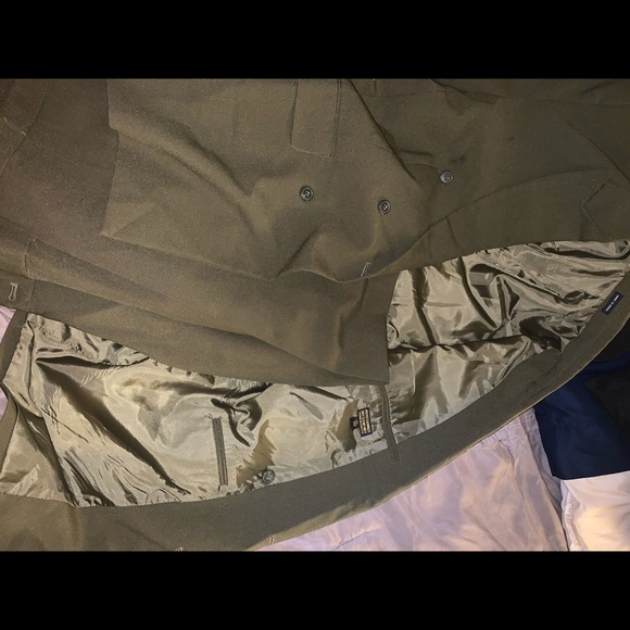J. Vital 2piece suit size 42R top and 38L bottom - Picture 3 of 3